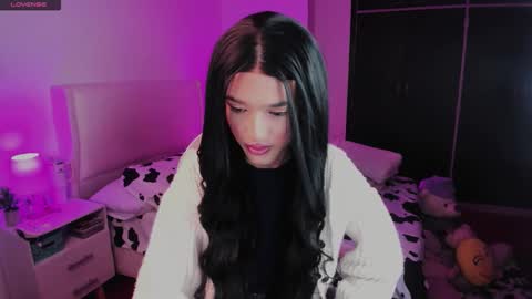 Snapshot of sophiecornett chatting on October 28, 2:26 am    online show from October 28, 2:26 am