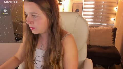 Sophie  online show from April 16, 1:45 pm