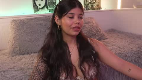 Sophiee  online show from April 29, 9:21 pm