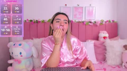 Snapshot of sophiee_rosee chatting on March 8, 6:34 pm sophiee rosee online show from March 8, 6:34 pm