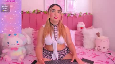 Snapshot of sophiee_rosee chatting on March 9, 5:50 pm sophiee rosee online show from March 9, 5:50 pm