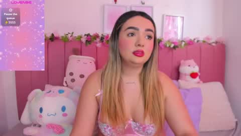 Snapshot of sophiee_rosee chatting on April 18, 7:58 pm sophiee rosee online show from April 18, 7:58 pm