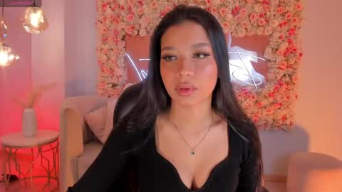 Sophie Houston online show from May 6, 3:24 am