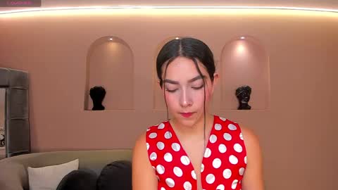 Sophie online show from May 25, 7:53 pm