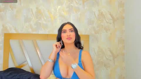 Sophie online show from October 18, 1:34 pm