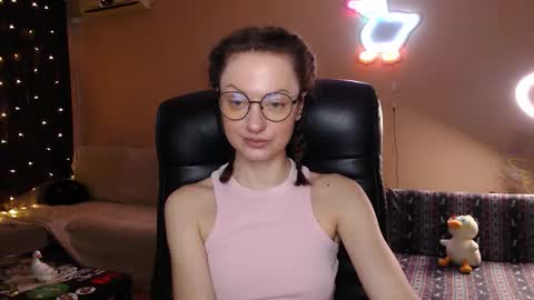 sophieleroux online show from February 5, 11:59 am