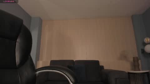 Snapshot of sophiepalmerx chatting on July 13, 12:30 pm Sophie Palmer online show from July 13, 12:30 pm