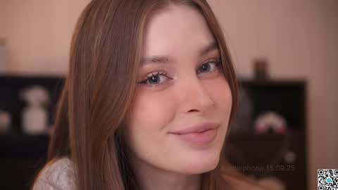 Snapshot of sophiephoria chatting on September 15, 6:19 pm Sophie Next stream 3 online show from September 15, 6:19 pm