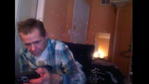 Snapshot of sophiestar12 chatting on December 17, 7:07 am Sophiestar online show from December 17, 7:07 am