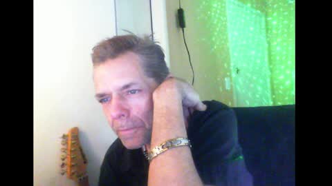 Snapshot of sophiestar12 chatting on December 21, 10:39 am Sophiestar online show from December 21, 10:39 am