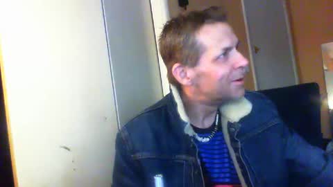 Snapshot of sophiestar12 chatting on December 25, 5:16 am Sophiestar online show from December 25, 5:16 am