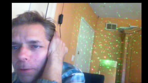 Snapshot of sophiestar12 chatting on December 28, 10:47 am Sophiestar online show from December 28, 10:47 am