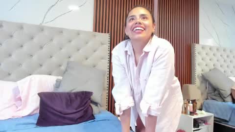 Snapshot of sophieweberr chatting on May 11, 4:04 pm My name is Sofia online show from May 11, 4:04 pm