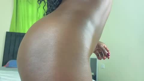 Snapshot of sophisticated_seline chatting on May 5, 10:23 am sophisticated_seline online show from May 5, 10:23 am