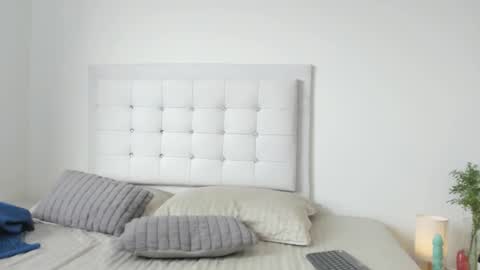 Sofia  online show from November 6, 6:42 pm