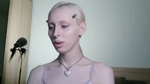 sora999999999 online show from March 12, 3:51 pm