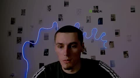 Snapshot of soren_blaze chatting on February 7, 10:02 pm soren_blaze online show from February 7, 10:02 pm