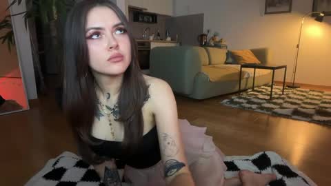 Kira online show from May 28, 10:07 pm