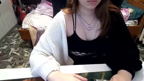 SoulGirl online show from June 10, 5:01 pm