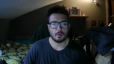 Snapshot of soulground77 chatting on November 3, 9:16 pm Lucag88 online show from November 3, 9:16 pm