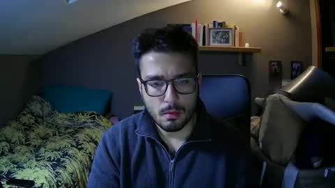 Snapshot of soulground77 chatting on November 4, 9:58 pm Lucag88 online show from November 4, 9:58 pm