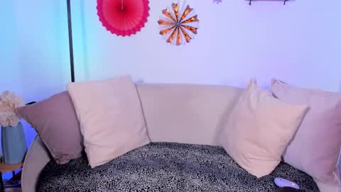 Snapshot of soulmate_aura chatting on September 21, 7:04 pm Soul Aura online show from September 21, 7:04 pm