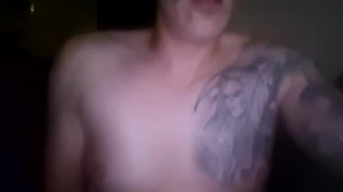 Snapshot of southboy2410 chatting on October 16, 11:28 pm southboy2410 online show from October 16, 11:28 pm