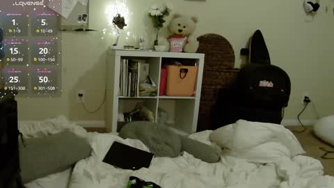 Bunnydathug online show from October 7, 10:01 am