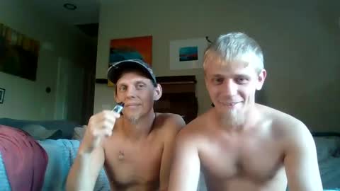 Snapshot of southerngay97 chatting on September 14, 10:09 pm southerngay97 online show from September 14, 10:09 pm