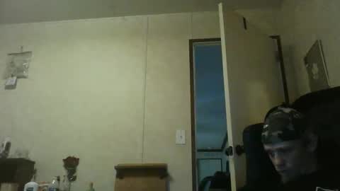 Snapshot of southerngay97 chatting on October 21, 4:08 pm southerngay97 online show from October 21, 4:08 pm