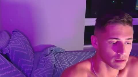 Snapshot of southernguyxx chatting on November 19, 2:33 am SouthernGuyx online show from November 19, 2:33 am