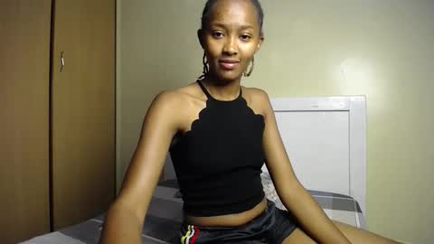 Snapshot of sower_velvet chatting on November 29, 9:23 am sower_velvet online show from November 29, 9:23 am