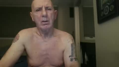 Snapshot of sox1957 chatting on February 2, 10:25 am sox1957 online show from February 2, 10:25 am