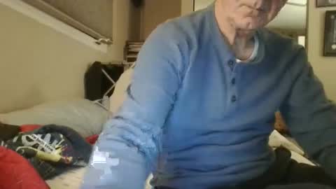 Snapshot of sox1957 chatting on February 17, 12:29 am sox1957 online show from February 17, 12:29 am