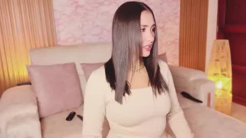 Snapshot of soy_daniela1 chatting on June 12, 2:10 am Daniela online show from June 12, 2:10 am
