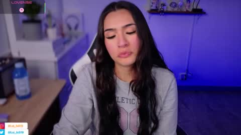 Luisa    online show from September 10, 9:59 pm