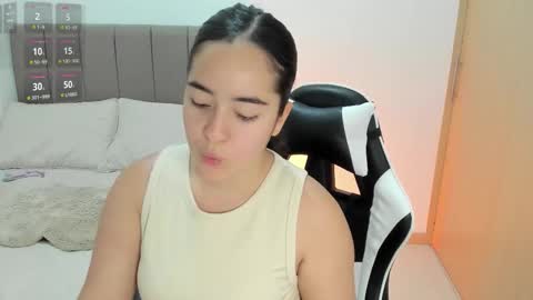 Instagram Soyamandaa  1 online show from December 22, 10:40 pm