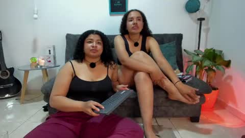 Snapshot of soynerea chatting on June 30, 3:18 am online show from June 30, 3:18 am