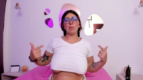 Sami Diaz   online show from February 3, 7:00 pm