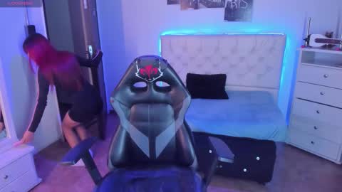      online show from September 26, 12:25 am