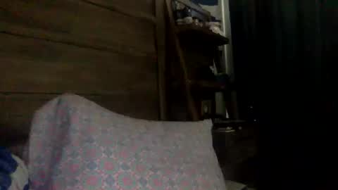 Snapshot of sp0ngie chatting on October 19, 6:19 pm sp0ngie online show from October 19, 6:19 pm