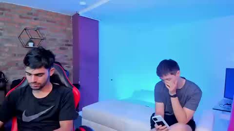 Gabo Lucas and Justin online show from March 12, 9:43 pm