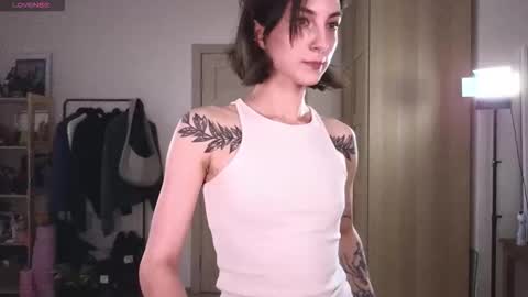 Snapshot of space_x_roxy chatting on October 8, 6:49 pm Roxy online show from October 8, 6:49 pm