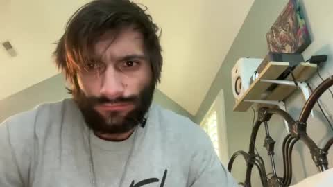 Snapshot of spacecase843 chatting on January 26, 9:51 pm TrndSettrz online show from January 26, 9:51 pm