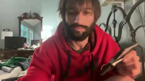 Snapshot of spacecase843 chatting on February 4, 4:05 am TrndSettrz online show from February 4, 4:05 am