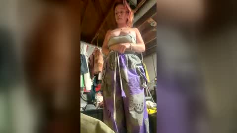Snapshot of spangme1222 chatting on July 15, 12:32 pm spangme1222 online show from July 15, 12:32 pm