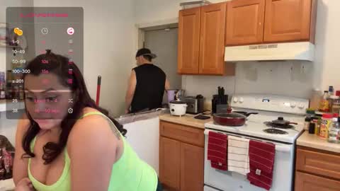 Snapshot of spanishcouple4255 chatting on November 26, 5:47 pm spanishcouple4255 online show from November 26, 5:47 pm