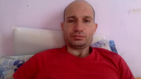 Snapshot of sparei7 chatting on December 3, 9:33 am Snaiky online show from December 3, 9:33 am