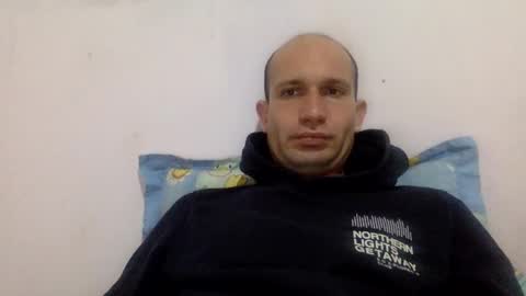 Snapshot of sparei7 chatting on December 15, 2:59 pm Snaiky online show from December 15, 2:59 pm