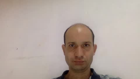 Snapshot of sparei7 chatting on December 23, 6:22 am Snaiky online show from December 23, 6:22 am